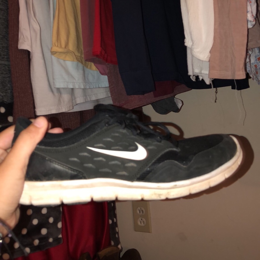 Size 10 Nike shoes worn